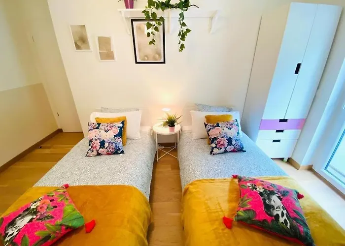 Appartement Bright And Airy 3 Bedroom With Terrace&parking *