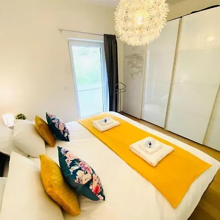 Bright And Airy 3 Bedroom With Terrace&parking * לוקסמבורג